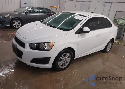 2015 Chevrolet Sonic Lt Auto z USA, uszkodzony, nr VIN 1G1JC5SH5F4161501
